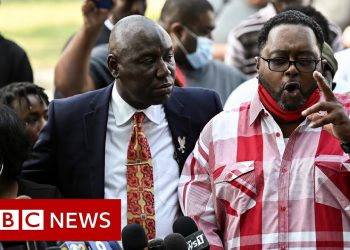 Jacob Blake: Mayor says ‘violence in the community is not acceptable’ – BBC News