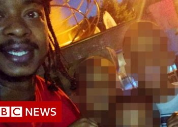 Jacob Blake: Father says man shot in Wisconsin is ‘paralysed – BBC News